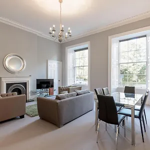 Destiny Scotland - Q-residence Édimbourg